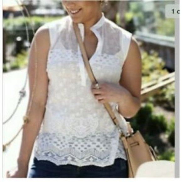 Cabi Top Womens M White Lace Scalloped Silk Trim Henley Style Layering Blouse - Picture 3 of 11